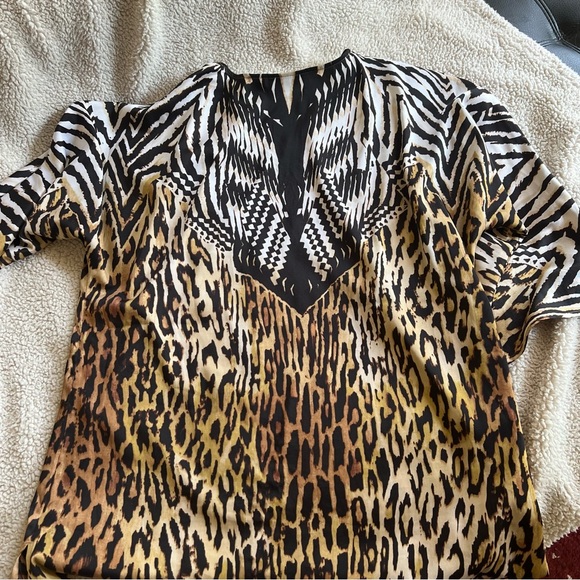 Chico’s 30 year beaded animal print silky poly tunic top 2 12 14 B: 46” lovely! - Picture 6 of 11